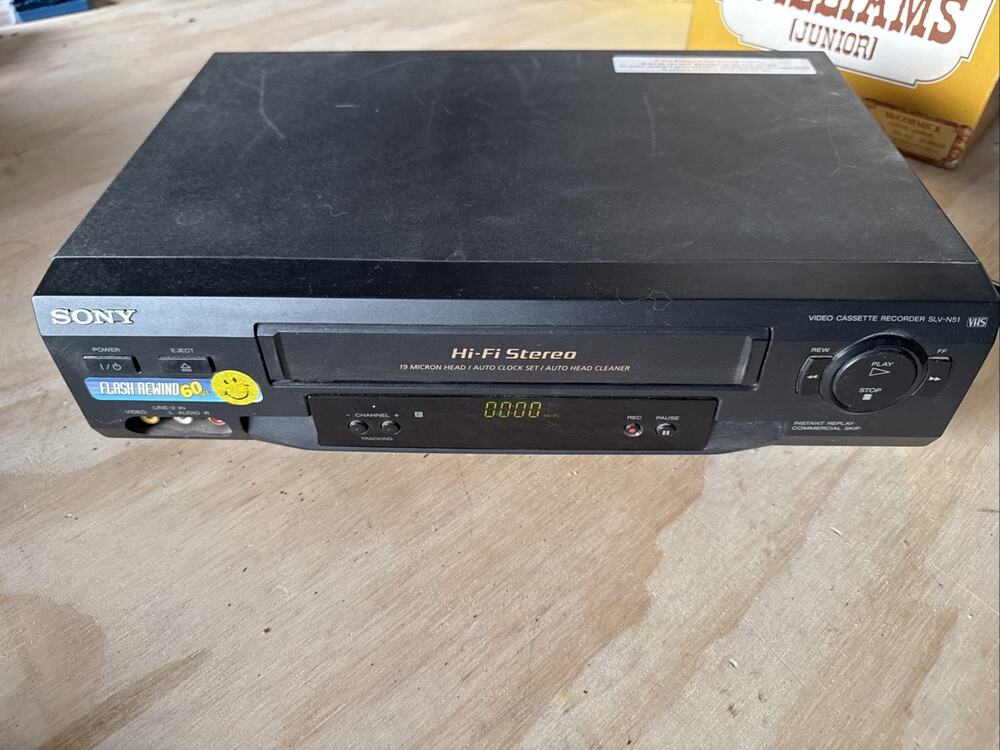 Sony SLV-N51 4Head Hi-Fi Stereo VHS VCR Video Cassette Recorder No Remote Tested